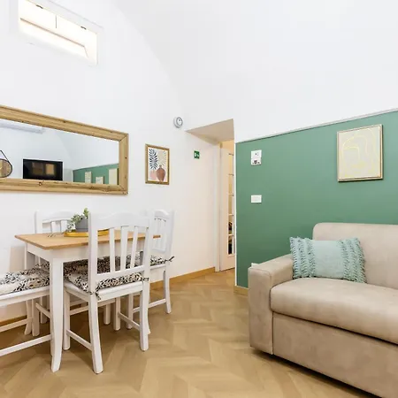 Colosseum Boutique Rome