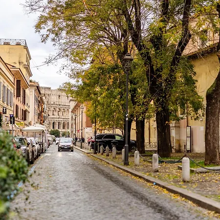 Colosseum Boutique *